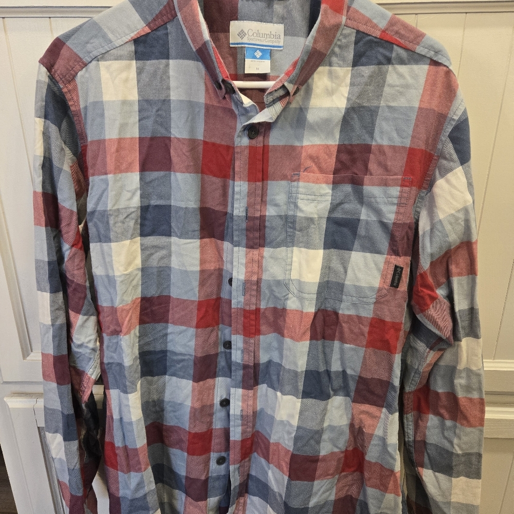 Mena Columbia button down